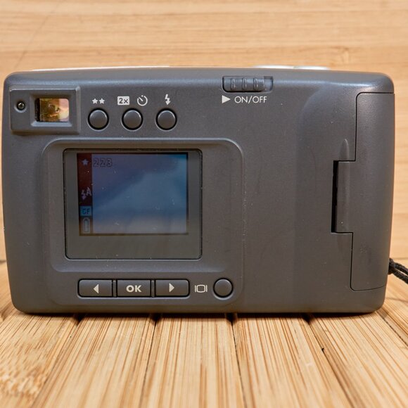 Vintage HP Photosmart 120 1 MP Digital Camera - Picture 7 of 10